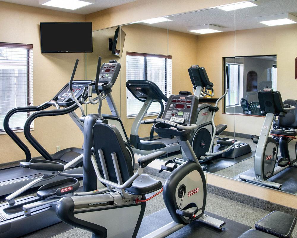 Quality Inn & Suites Niles Экстерьер фото